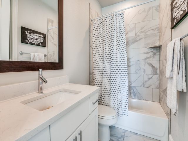 2114 Wenge Lane, Dallas, TX 75219