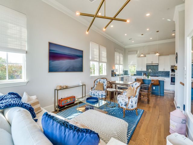 2114 Wenge Lane, Dallas, TX 75219