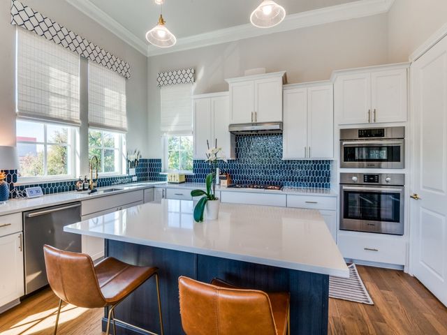 2114 Wenge Lane, Dallas, TX 75219