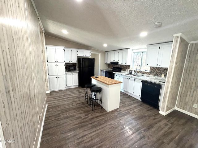 906 Bay Road, New Market, TN 37820