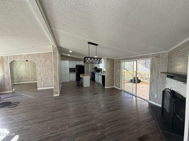 906 Bay Road, New Market, TN 37820