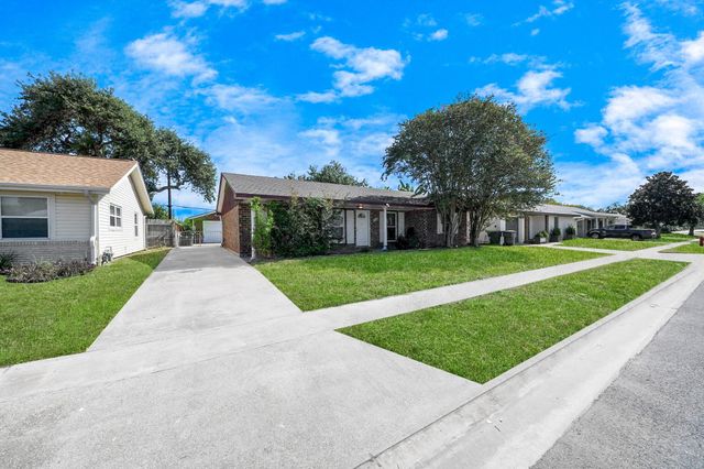 2610 Pine Street, Galveston, TX 77551