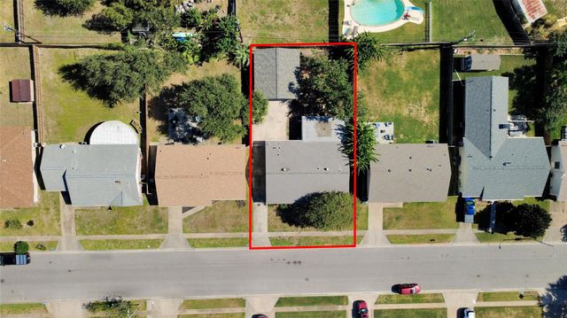 2610 Pine Street, Galveston, TX 77551