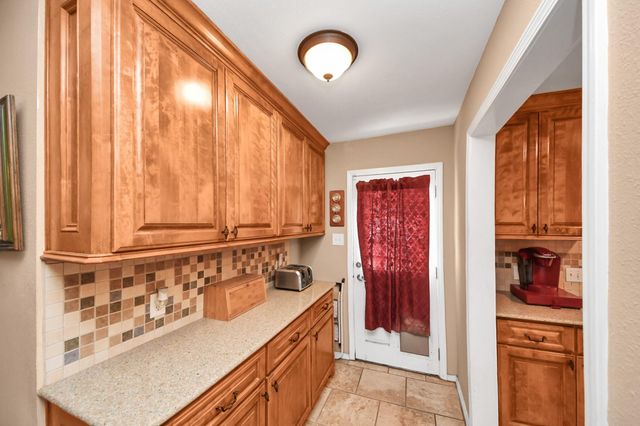 2610 Pine Street, Galveston, TX 77551