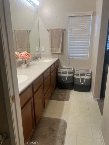 15993 CARMELIA Drive, Victorville, CA 92394