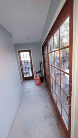 8 Dee Place, Huntington Station, NY 11746