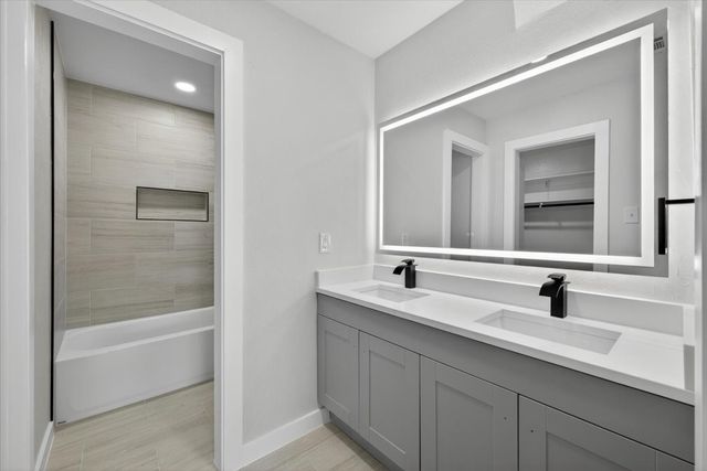 901 Huntington Drive, Lewisville, TX 75067