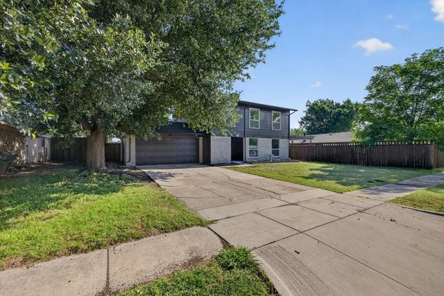 901 Huntington Drive, Lewisville, TX 75067