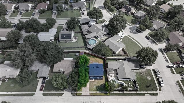 901 Huntington Drive, Lewisville, TX 75067