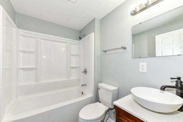 2259 Red Bud Boulevard, Frankfort, IN 46041