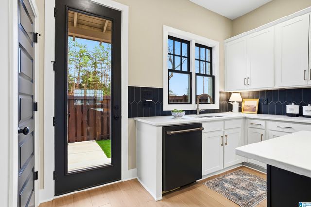 1148 WINDSOR SQUARE, Hoover, AL 35242