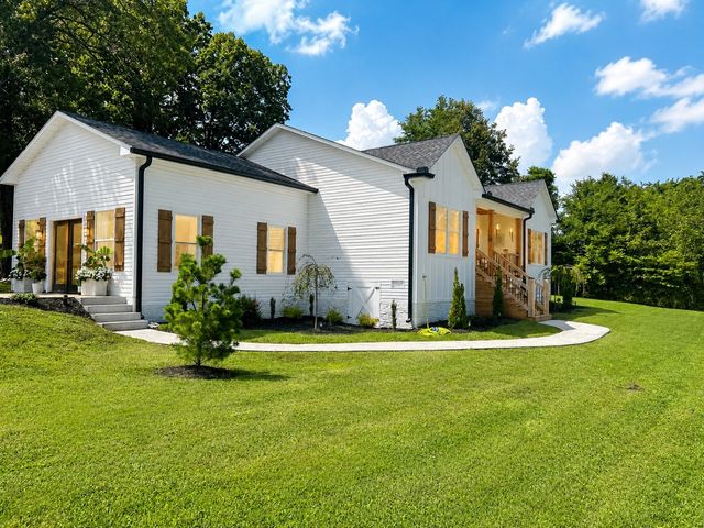 899 Southerland Rd, Dickson, TN 37055