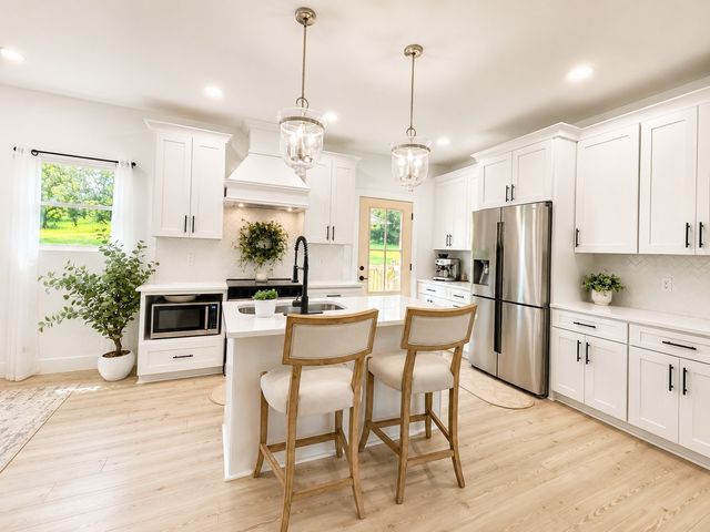 899 Southerland Rd, Dickson, TN 37055