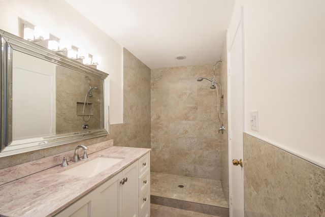 3844 NW 82nd Way, Coral Springs, FL 33065
