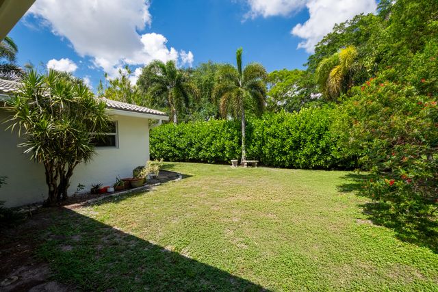 3844 NW 82nd Way, Coral Springs, FL 33065