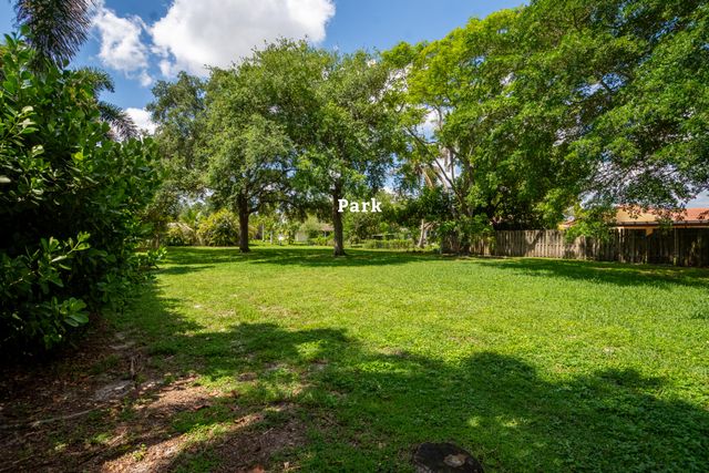 3844 NW 82nd Way, Coral Springs, FL 33065