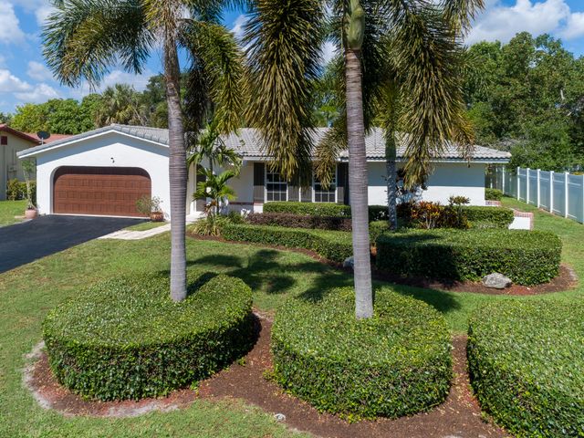 3844 NW 82nd Way, Coral Springs, FL 33065