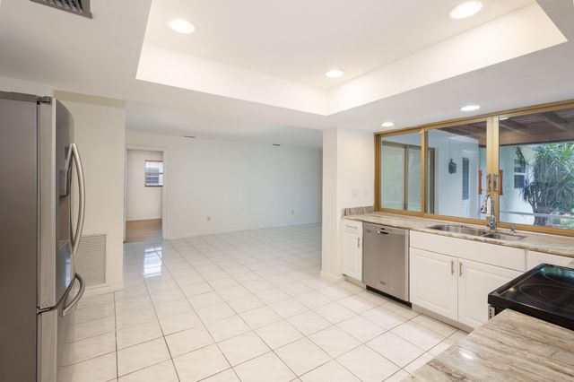 3844 NW 82nd Way, Coral Springs, FL 33065