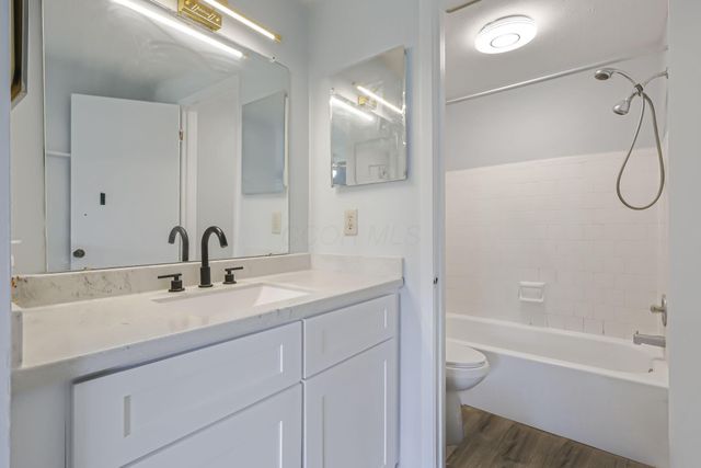 4919 Dublin Falls, C, Columbus, OH 43221
