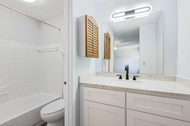 4919 Dublin Falls, C, Columbus, OH 43221