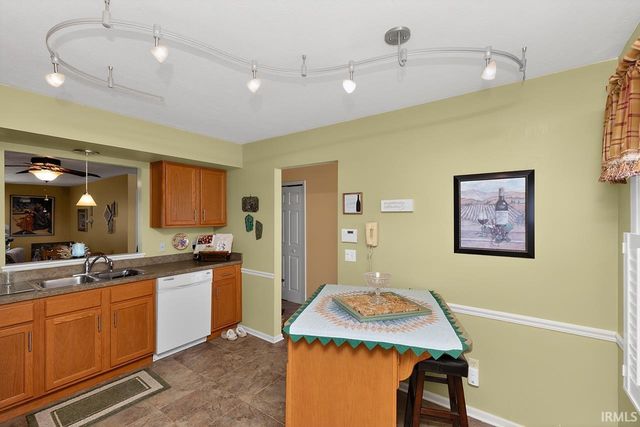 4605 Rivers Edge Drive, Mishawaka, IN 46544