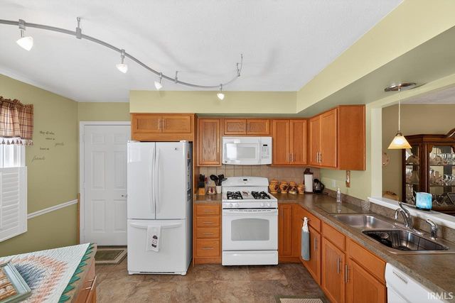 4605 Rivers Edge Drive, Mishawaka, IN 46544