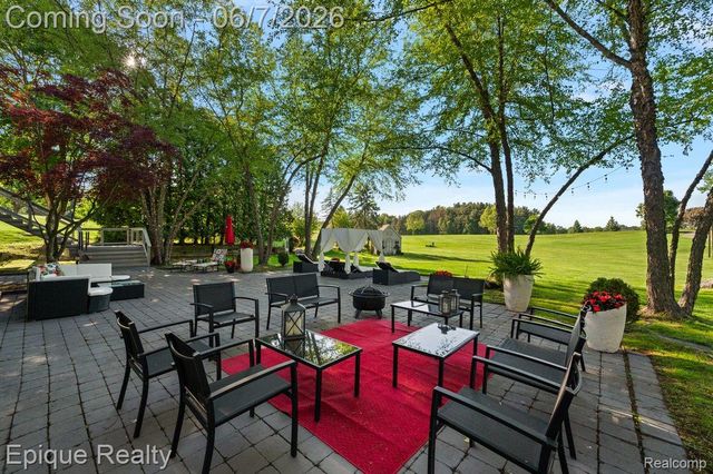 1848 Golf Ridge Drive S, Bloomfield Hills, MI 48302