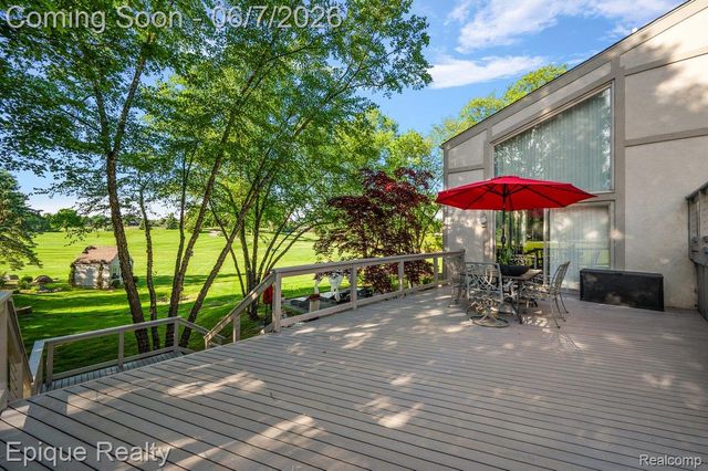 1848 Golf Ridge Drive S, Bloomfield Hills, MI 48302