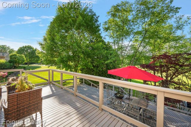 1848 Golf Ridge Drive S, Bloomfield Hills, MI 48302