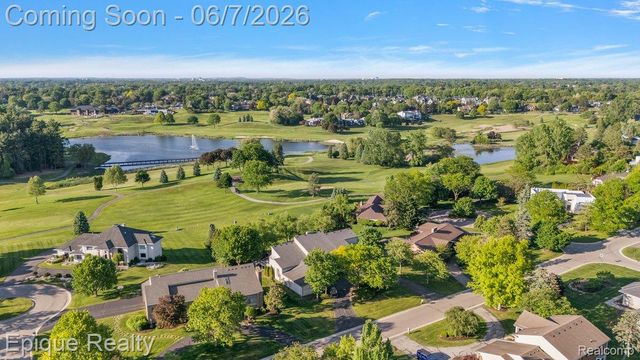 1848 Golf Ridge Drive S, Bloomfield Hills, MI 48302