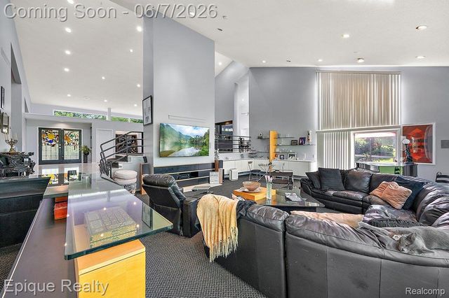 1848 Golf Ridge Drive S, Bloomfield Hills, MI 48302