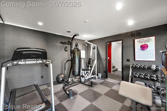 1848 Golf Ridge Drive S, Bloomfield Hills, MI 48302