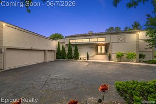 1848 Golf Ridge Drive S, Bloomfield Hills, MI 48302