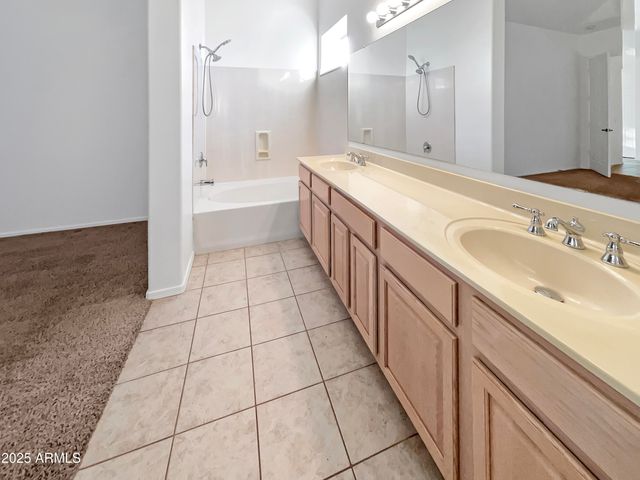 3869 W CHARLOTTE Drive, Glendale, AZ 85310