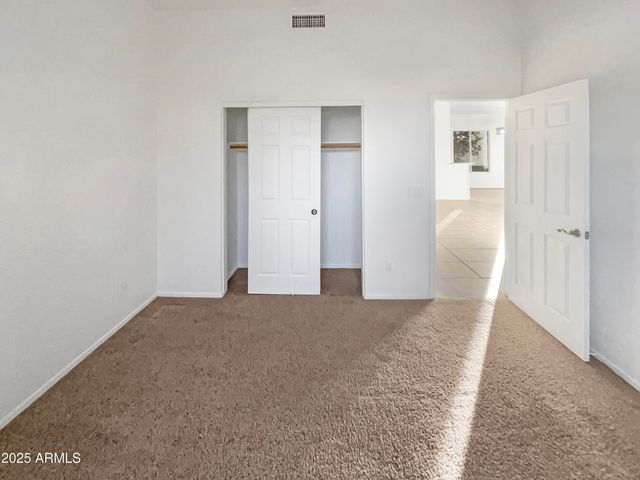 3869 W CHARLOTTE Drive, Glendale, AZ 85310