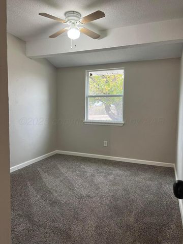 403 NW 24th Avenue, Amarillo, TX 79107