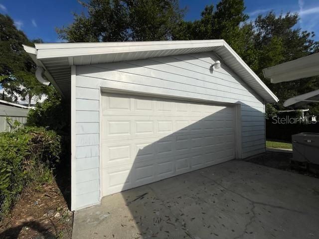 6917 N LYNN AVENUE, Tampa, FL 33604