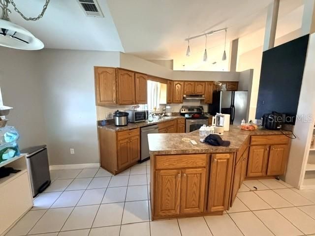 1677 SACKETT CIRCLE, Orlando, FL 32818