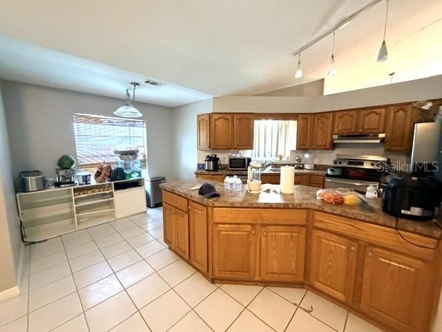 1677 SACKETT CIRCLE, Orlando, FL 32818