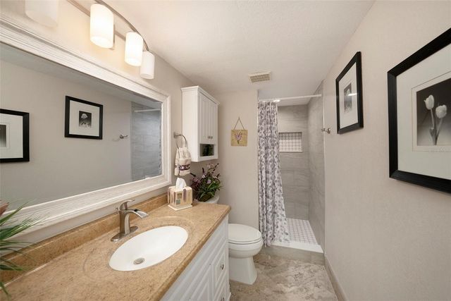 124 W CYPRESS COURT, Oldsmar, FL 34677