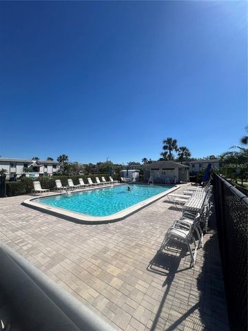 124 W CYPRESS COURT, Oldsmar, FL 34677