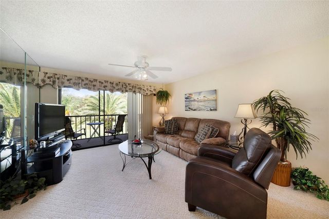 124 W CYPRESS COURT, Oldsmar, FL 34677