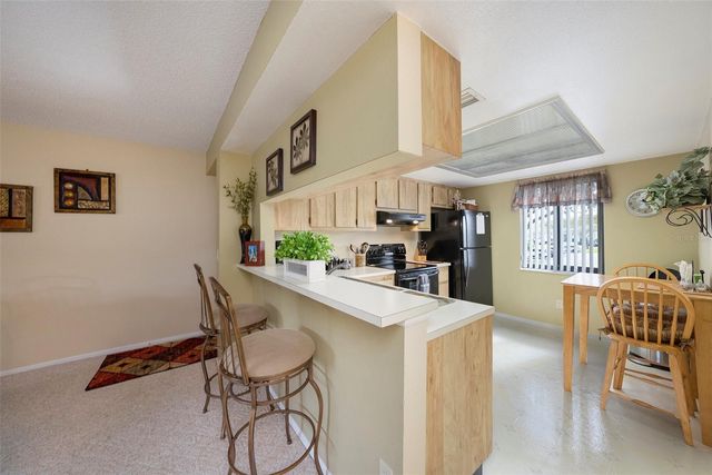 124 W CYPRESS COURT, Oldsmar, FL 34677
