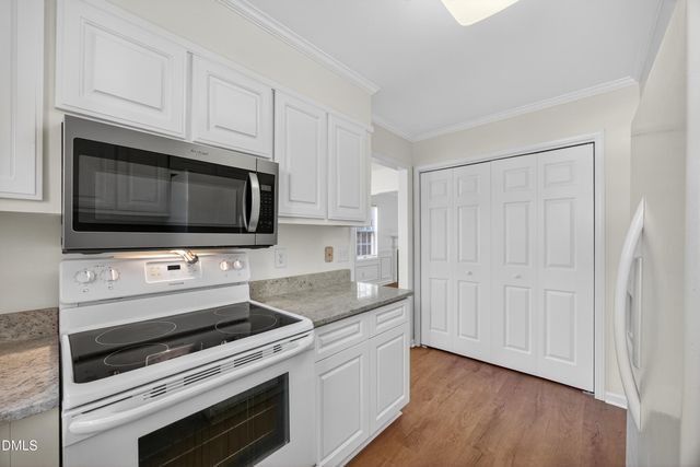 7 Willow Oak Street, Elon, NC 27244