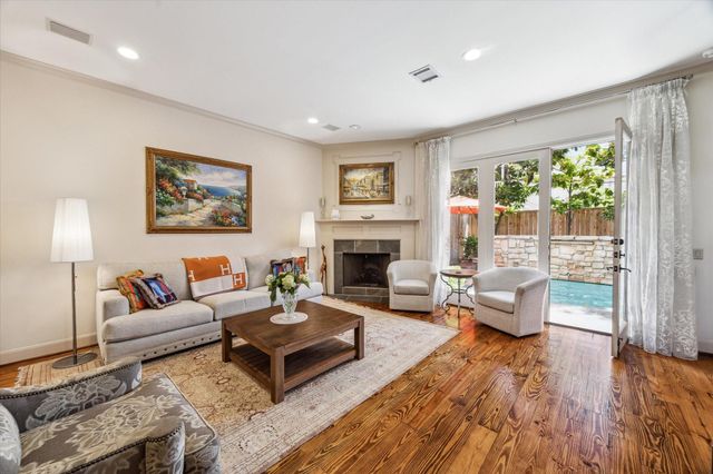 2207 Dunraven Lane, Houston, TX 77019