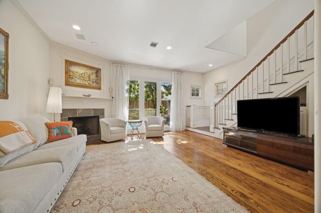 2207 Dunraven Lane, Houston, TX 77019