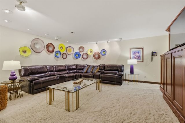 514 Justabout Road, Peters Twp, PA 15367