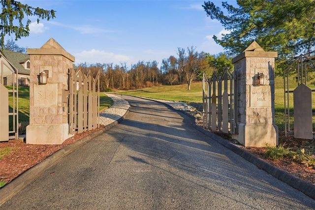 514 Justabout Road, Peters Twp, PA 15367