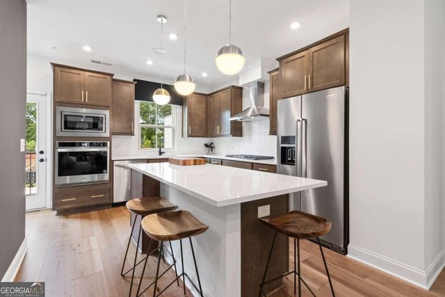 2578 Astaire Court, Atlanta, GA 30318