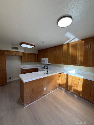 15766 Midwood 4, Granada Hills, CA 91344